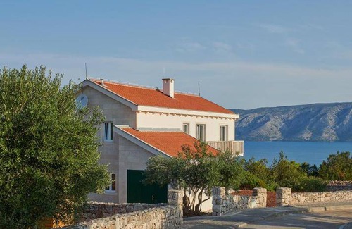 Stari Grad Villa | 280 m² Villa ∙ 4 bedrooms ∙ 10 guests