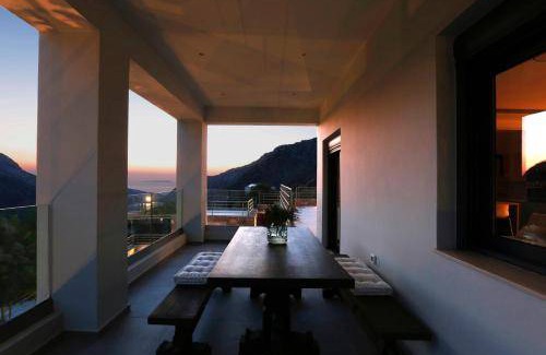Vrachasi Villa | 280 m² Villa ∙ 5 bedrooms ∙ 10 guests