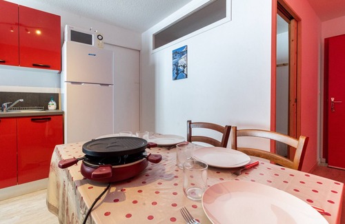 Genos Apartment | 280m from the slopes, flat for 6