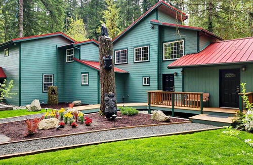 Mason County House | 281 m² House ∙ 4 bedrooms ∙ 12 guests