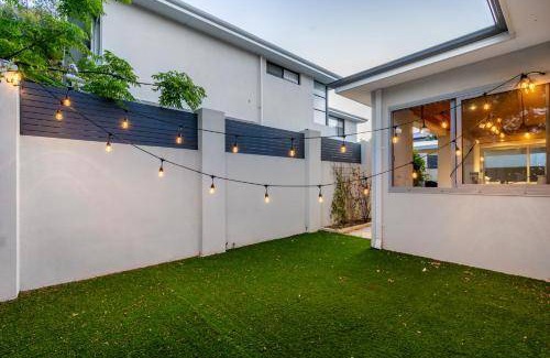 Karrinyup House | 283 m² House ∙ 4 bedrooms ∙ 8 guests