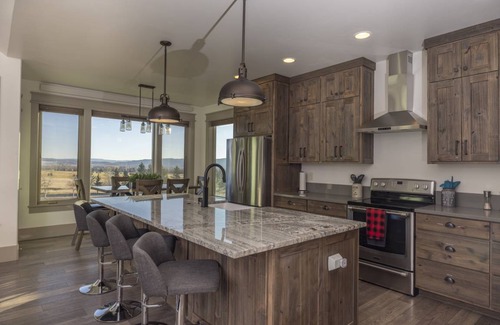 Star Valley Ranch House | 284 m² House ∙ 5 bedrooms ∙ 12 guests