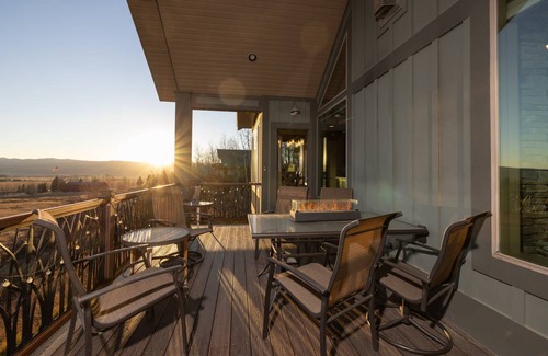 Star Valley Ranch House | 284 m² House ∙ 5 bedrooms ∙ 12 guests