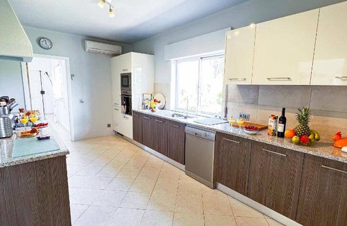 Pera Villa | 284 m² Villa ∙ 4 bedrooms ∙ 8 guests