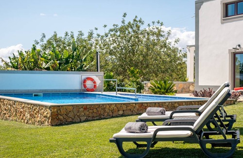 Loule House | 285 m² Finca ∙ 9 bedrooms ∙ 17 guests