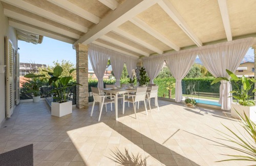 Querceta Villa | 285 m² Villa ∙ 5 bedrooms ∙ 10 guests