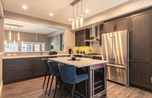 Canmore House | 2850SQF ALL NEW STUNNING MOUNTAIN VIEW TOWNHOUSE #10: 4BR+4.5BTH FOR 12 NEAR ALL