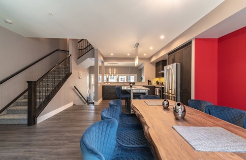 Canmore House | 2850SQF ALL NEW STUNNING MOUNTAIN VIEW TOWNHOUSE #10: 4BR+4.5BTH FOR 12 NEAR ALL
