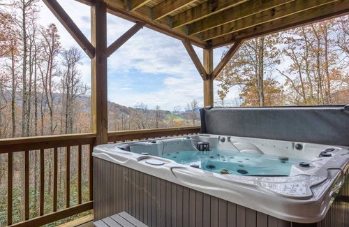 Boone Cabin | 286 m² Cabin ∙ 3 bedrooms ∙ 12 guests