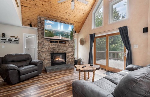 North Glade Hills House | 286 m² House ∙ 5 bedrooms ∙ 10 guests