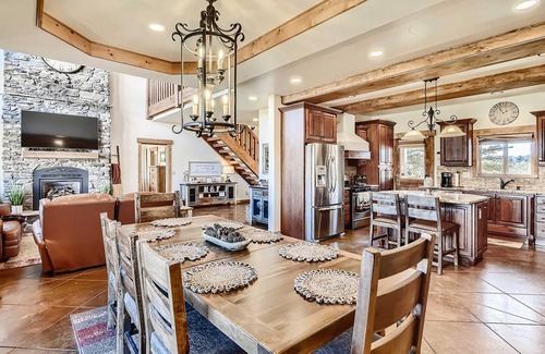 Florissant House | 287 m² House ∙ 4 bedrooms ∙ 13 guests