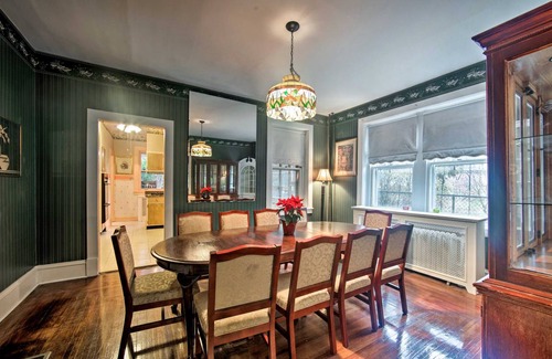 Reading House | 287 m² House ∙ 5 bedrooms ∙ 10 guests