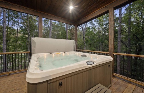 Broken Bow Cabin | 288 m² Cabin ∙ 4 bedrooms ∙ 14 guests