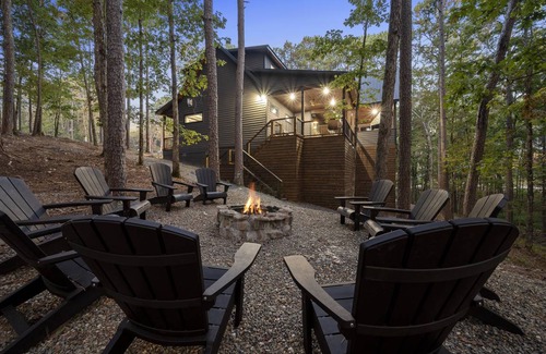 Broken Bow Cabin | 288 m² Cabin ∙ 4 bedrooms ∙ 14 guests