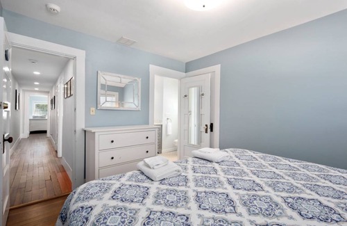 Chatham House | 289 m² House ∙ 8 bedrooms ∙ 18 guests