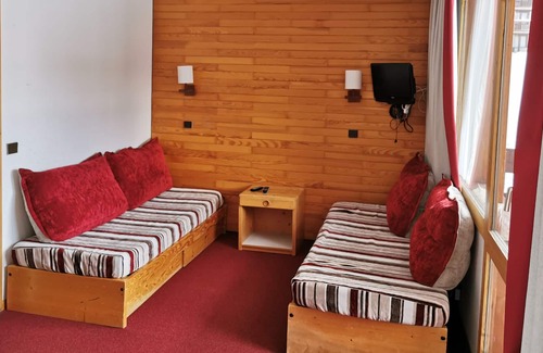 Macot-la-Plagne Apartment | 28m² apartment at the foot of the Belle-Plagne slopes for 4 people (altitude 2050m).
