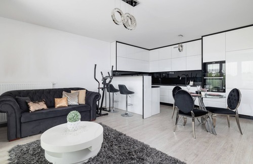 Warszawskie Apartment | 29 Listopada 39E | Apartment | 3 bedrooms