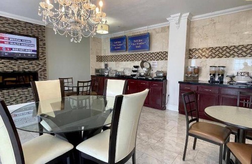 Roanoke Hotel | 29 m² Hotel ∙ 127 guests