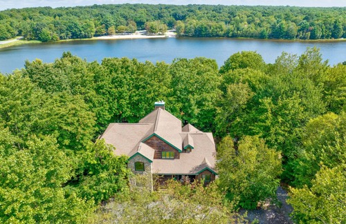 Briar Crest Woods House | 290 m² House ∙ 4 bedrooms ∙ 12 guests