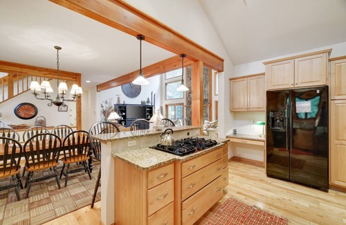 Briar Crest Woods House | 290 m² House ∙ 4 bedrooms ∙ 12 guests