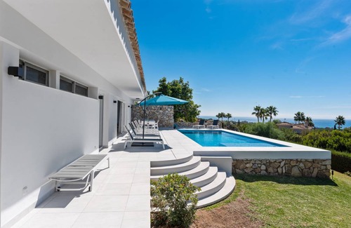 Urbanizacion Hacienda las Chapas Villa | 290 m² Villa ∙ 5 bedrooms ∙ 10 guests