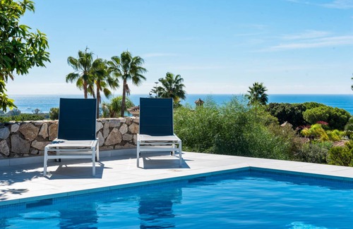 Urbanizacion Hacienda las Chapas Villa | 290 m² Villa ∙ 5 bedrooms ∙ 10 guests
