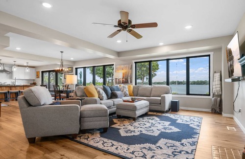 Lindstrom House | 292 m² House ∙ 4 bedrooms ∙ 9 guests