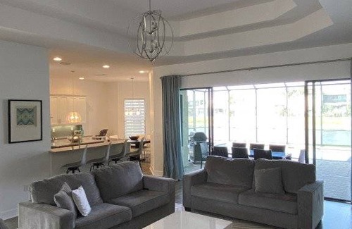 Naples House | 293 m² Bungalow ∙ 4 bedrooms ∙ 10 guests