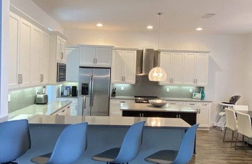 Naples House | 293 m² Bungalow ∙ 4 bedrooms ∙ 10 guests