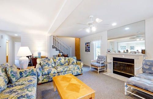 Caine Woods House | 293 m² House ∙ 6 bedrooms ∙ 12 guests