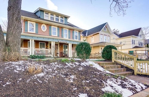 Asbury Park House | 293 m² House ∙ 8 bedrooms ∙ 12 guests