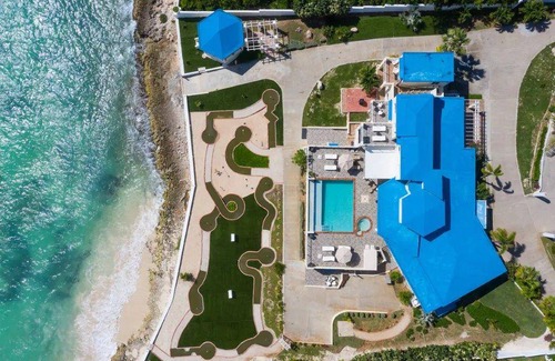 Blowing Point Villa | 293 m² Villa ∙ 3 bedrooms ∙ 6 guests