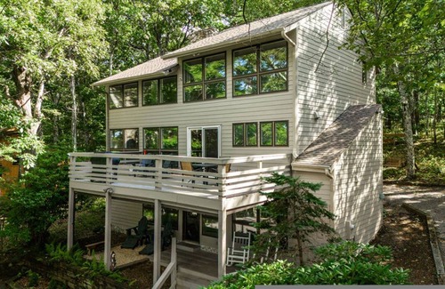 Treeloft House | 2930 m² House ∙ 4 bedrooms ∙ 14 guests