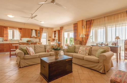 Kaki Thalassa House | 294 m² House ∙ 4 bedrooms ∙ 8 guests