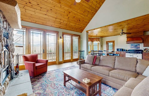 Bethlehem House | 297 m² House ∙ 4 bedrooms ∙ 10 guests
