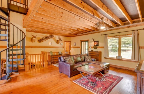 Gumlog House | 297 m² House ∙ 4 bedrooms ∙ 12 guests