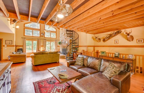 Gumlog House | 297 m² House ∙ 4 bedrooms ∙ 12 guests