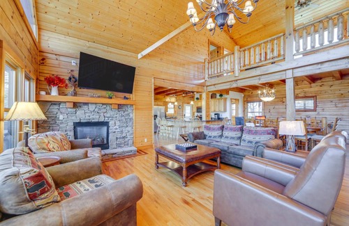 Waynesville House | 297 m² House ∙ 4 bedrooms ∙ 12 guests