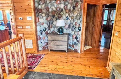Buck Mountain House | 297 m² House ∙ 5 bedrooms ∙ 8 guests