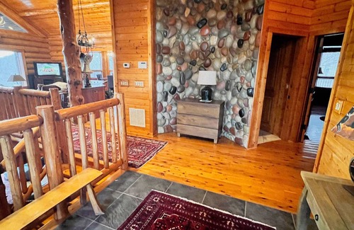 Buck Mountain House | 297 m² House ∙ 5 bedrooms ∙ 8 guests