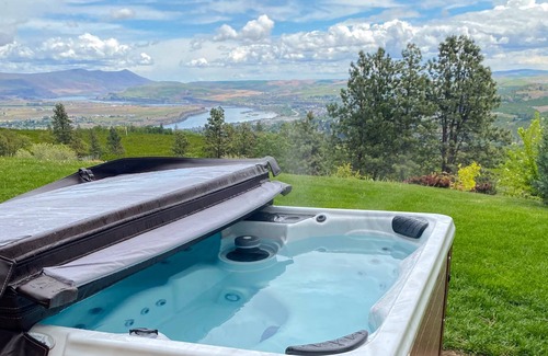 The Dalles House | 299 m² House ∙ 4 bedrooms ∙ 13 guests