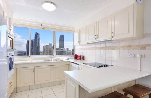 Gold Coast Apartment | 29C Peninsula Summary