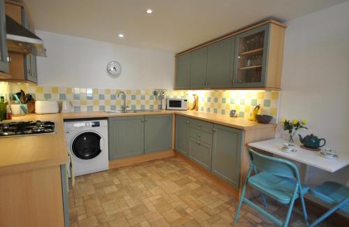 St Monans House | 2a Rose St- cosy coastal cottage Fife