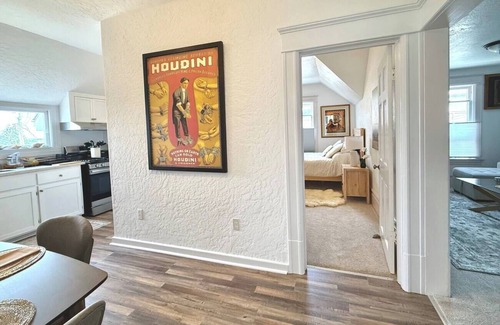 Arcata Apartment | 2B/1B Chic Downtown Luxury Apt