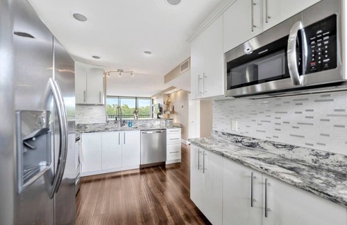 Clearwater Apartment | 2b/2b 90d rental, golf course + htd pool + hot tub