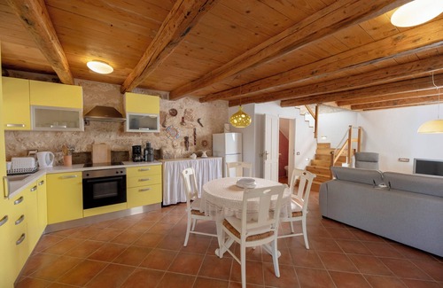 Flengi House | 2B Entire Holiday Home. Pool, Parking, Pergola, Private. Quiet Village Location.