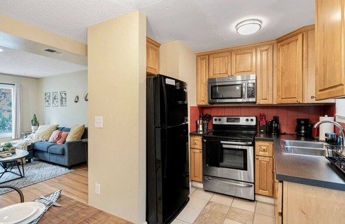 Highline Apartment | 2b1b Apt Unit @South Seattle minutes to airport