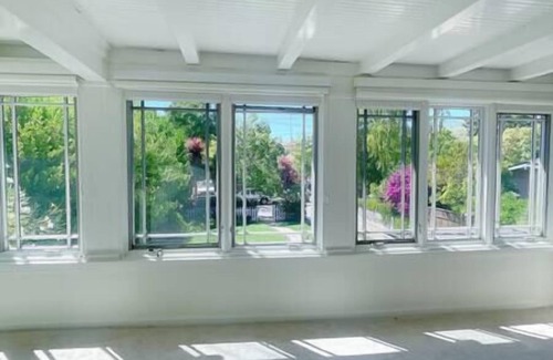 University South House | 2B1B Stanford PA Downtown Nest