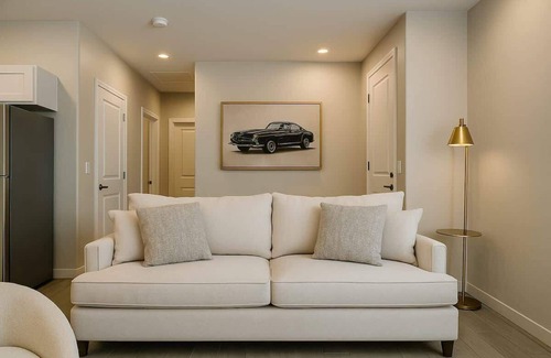 Glendale Apartment | 2B2B Free Parking & Premium Beds