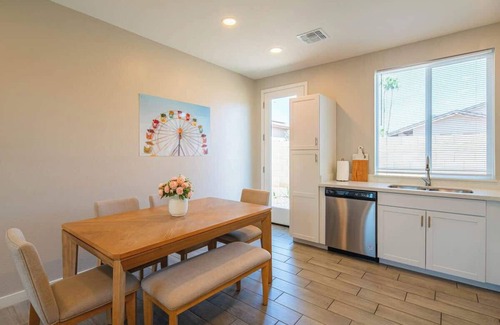 Glendale Apartment | 2B2B Free Parking & Premium Beds